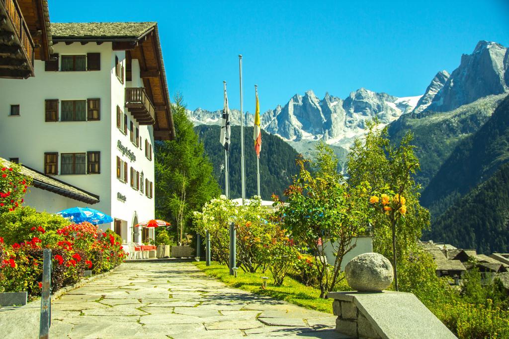 Hotel La Soglina โซกลิโย ภายนอก รูปภาพ