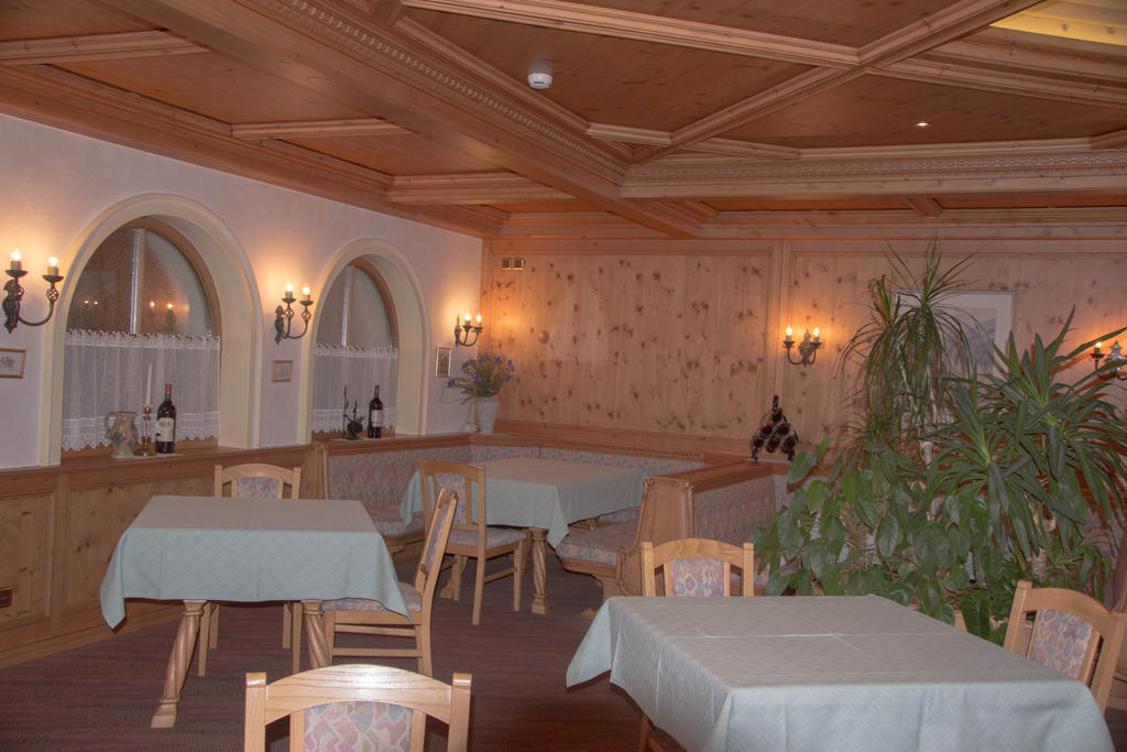 Hotel La Soglina โซกลิโย ภายนอก รูปภาพ